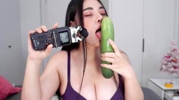 ASMR Wan Cucumber Licking Video Leaked