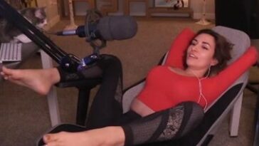 Alinity Sexy Feet Twitch Video